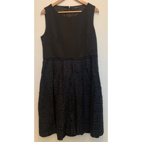 Tahari Women's Sleeveless Fit & Flare Black Dress Eyelet Lace Skirt Sz‎ Large - Picture 1 of 12